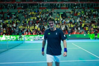 Fonseca vira sobre Stricker e dá 1º ponto ao Brasil na Copa Davis