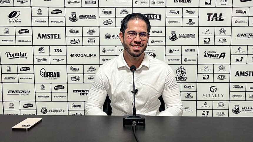 Francisco Sales assume direção de futebol do Confiança para a Série D
