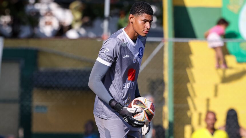 Goleiro Natanael conquista prêmio de revelação da Série B Capixaba 2026