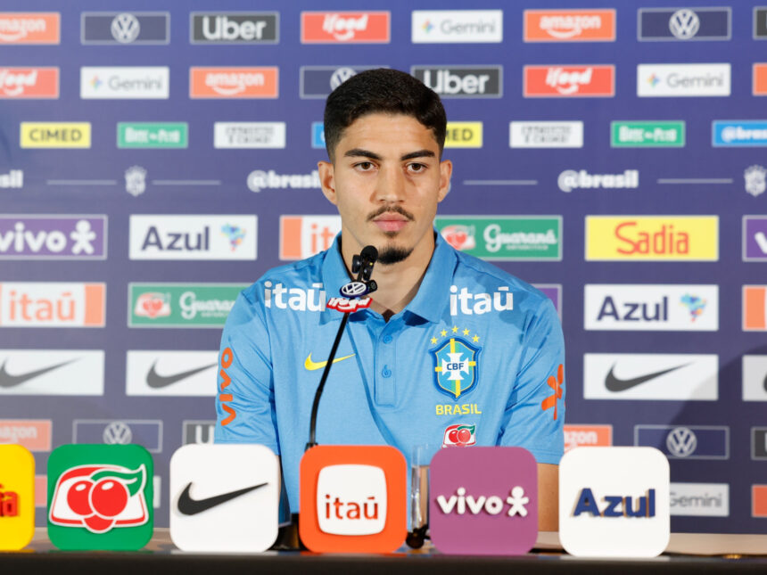 Jair vibra com primeira convocação à seleção brasileira