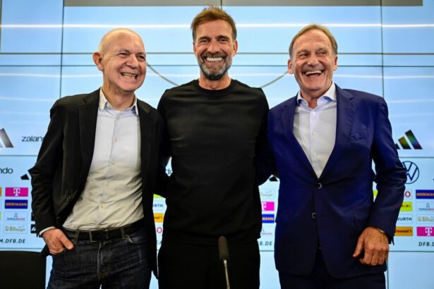 Klopp assume seleção da Alemanha e inicia revolução no futebol e na mídia