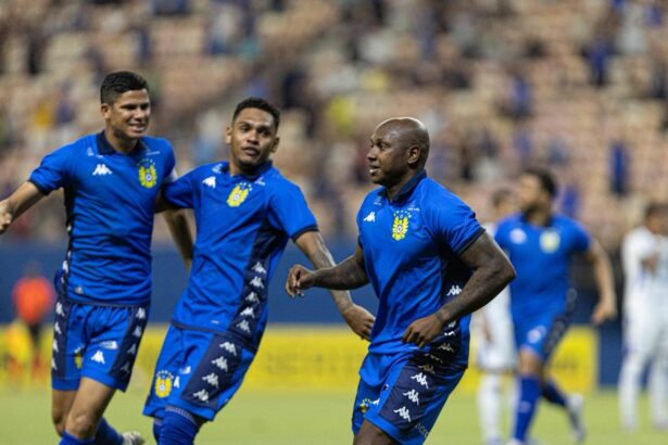 Nacional-AM assegura acesso à Série C de 2027 com empate diante do CSA