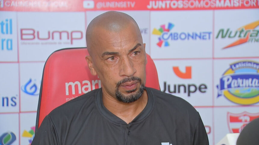 Peixe critica falhas e cobra aprendizado após eliminação do Linense