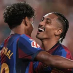 Raphinha brilha com hat-trick e Yamal comanda vitória do Barça