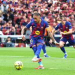 Raphinha segue impecável: 13/13 em pênaltis pelo Barça