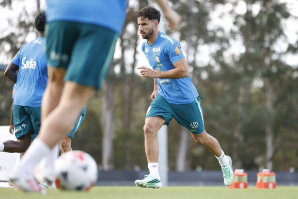 Seleção impulsiona Martinelli; Fluminense pode faturar venda histórica