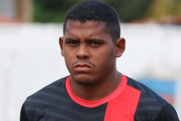 TJD-PI abre processo contra 4 de Julho por escalar jogador suspenso