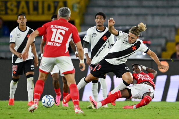 Vasco empata sem gols em Bogotá e decide vaga da Sul-Americana em São Januário