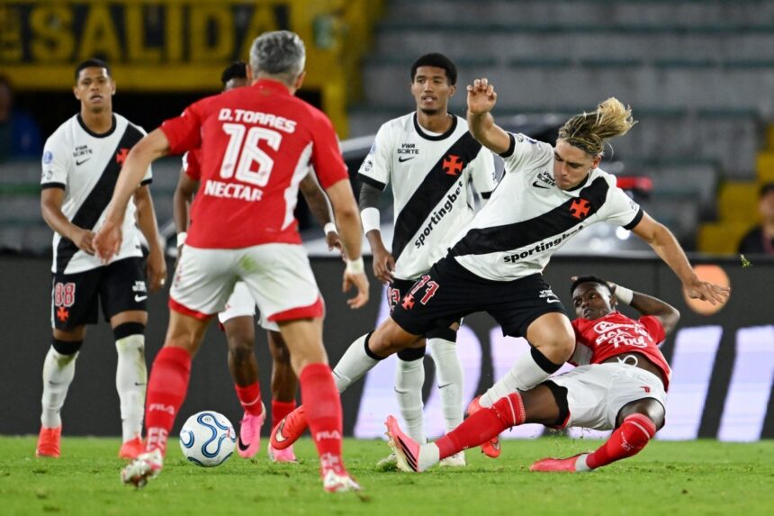 Vasco empata sem gols em Bogotá e decide vaga da Sul-Americana em São Januário