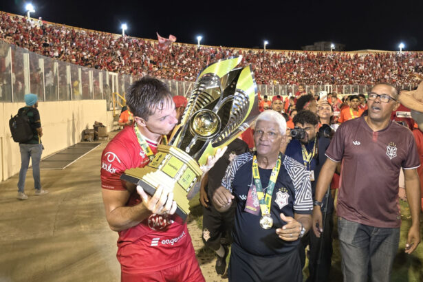 Victor Massaia volta ao Sergipe para reforçar defesa na temporada 2027