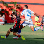 Vitória amplia jejum diante do G-6 após derrota por 3 a 1
