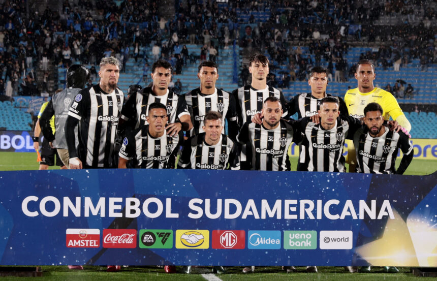 Atlético-MG avança à final da Sul-Americana após derrota no Uruguai
