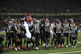 Atlético-MG encara Santos na Arena MRV com clima de revanche