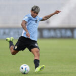 Botafogo formaliza proposta por Mateo Peralta, meia uruguaio