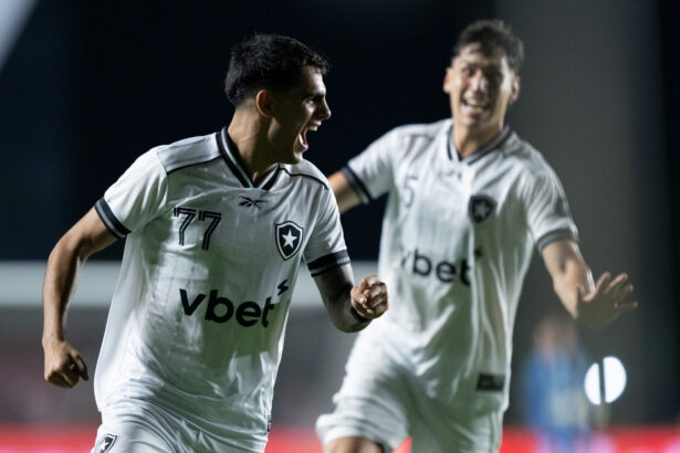Botafogo treina para segurar vantagens antes do clássico contra o Vasco