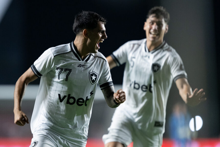 Botafogo treina para segurar vantagens antes do clássico contra o Vasco