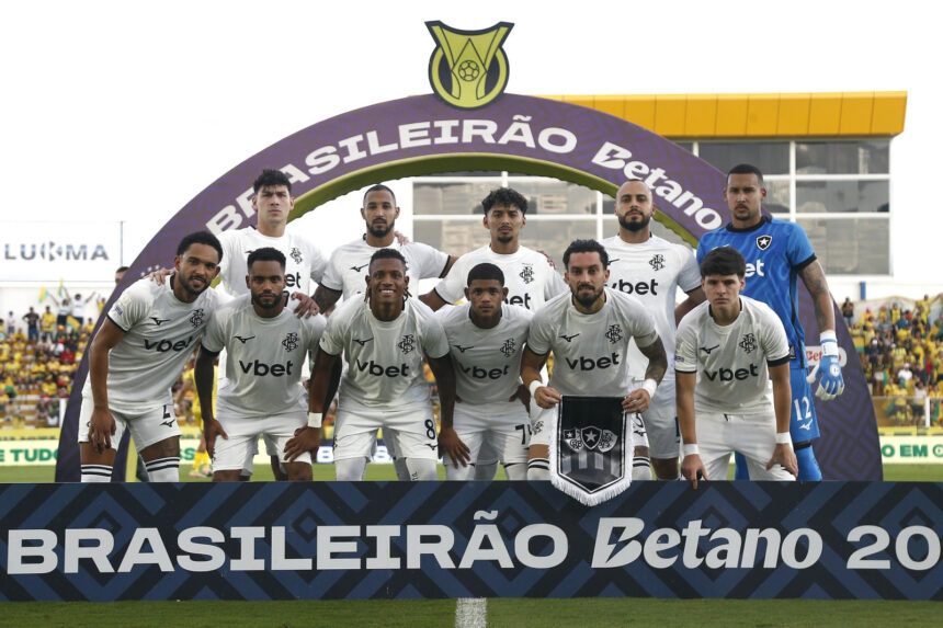 Botafogo viaja a Curitiba pressionado por campanha fraca como visitante