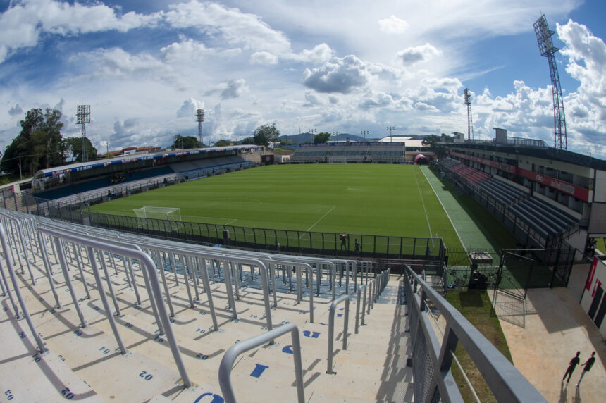 Bragantino recebe Ferroviária hoje às 18h por vaga na semifinal