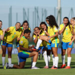 Brasil vence Noruega por 3 a 0 e avança aos oitavos como líder do Grupo C