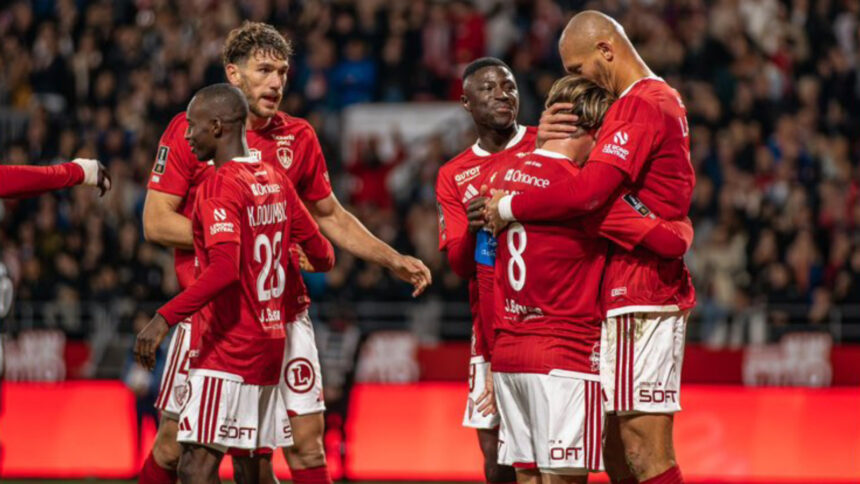 Brest atropela Angers e faz 5 a 1