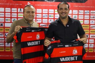 Campinense inicia preparação no Renatão; Dico Woolley dará entrevista às 13h