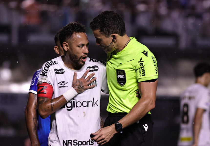CBF divulga análise do VAR que resultou na expulsão de Neymar