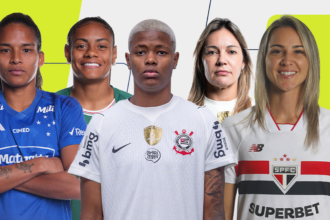 Cinco finalistas lutam por três vagas de atacante no Prêmio Para Elas