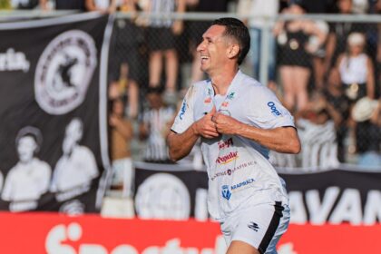 Confiança contrata Higor Leite, atacante vice-campeão da Série D