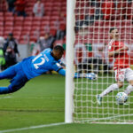 Derrota para o Inter deixa Botafogo com a segunda pior defesa do Brasileirão