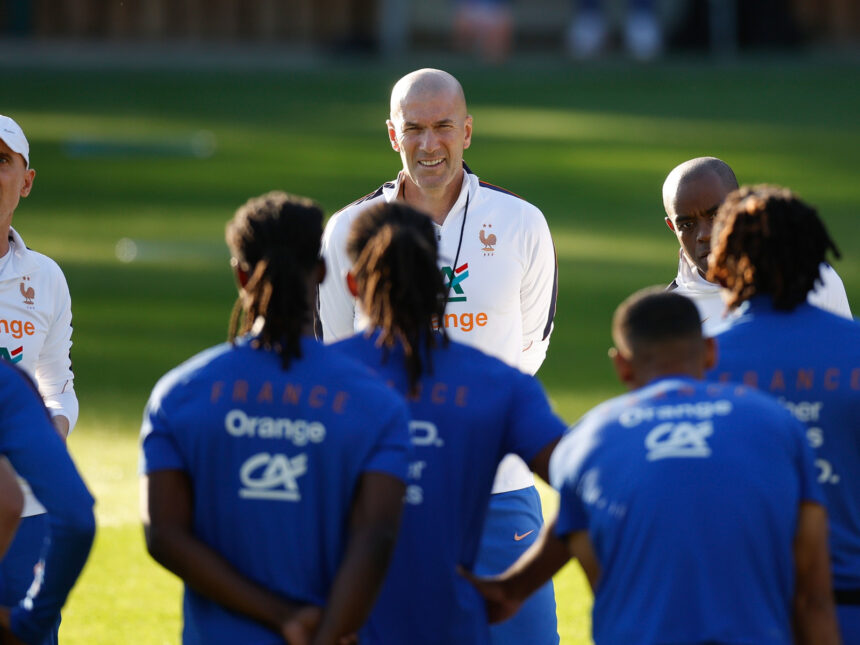 Désiré Doué assume protagonismo e amplia espaço na seleção francesa