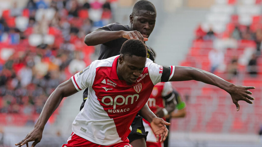 Expulsão ajuda Monaco a arrancar empate com Lille