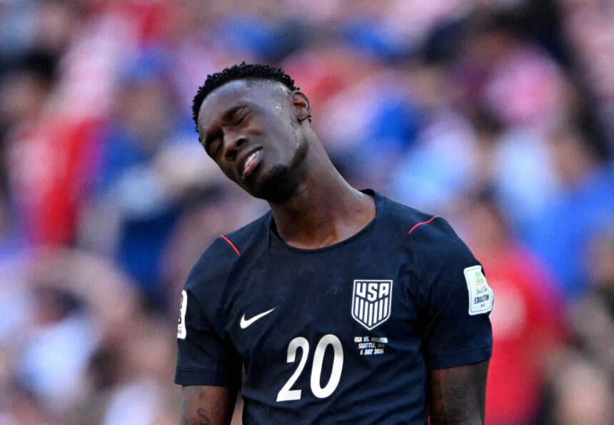Fifa quer fechar brecha que anulou punição de Balogun