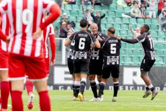 Figueirense vence Hercílio Luz por 1 a 0 e assume liderança da Copa SC