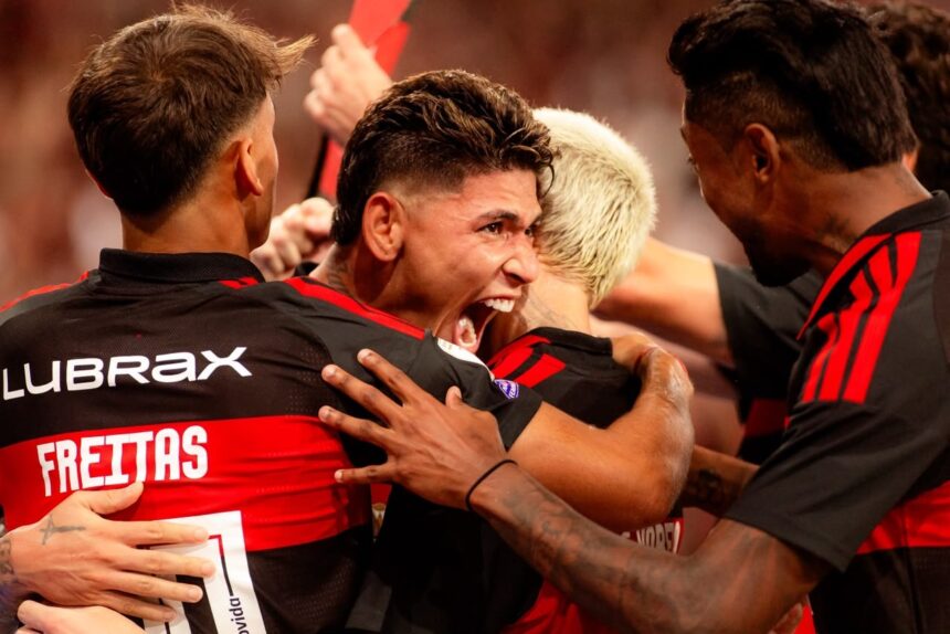 Flamengo dispara a 70,55% de chance de título; Palmeiras segue com 29,38%