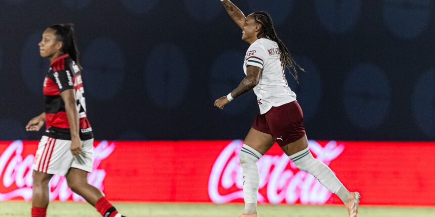 Fluminense vence Flamengo e sai com vantagem para a volta