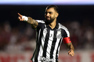 Gabigol mira artilharia e tenta igualar marca de Marinho no Santos
