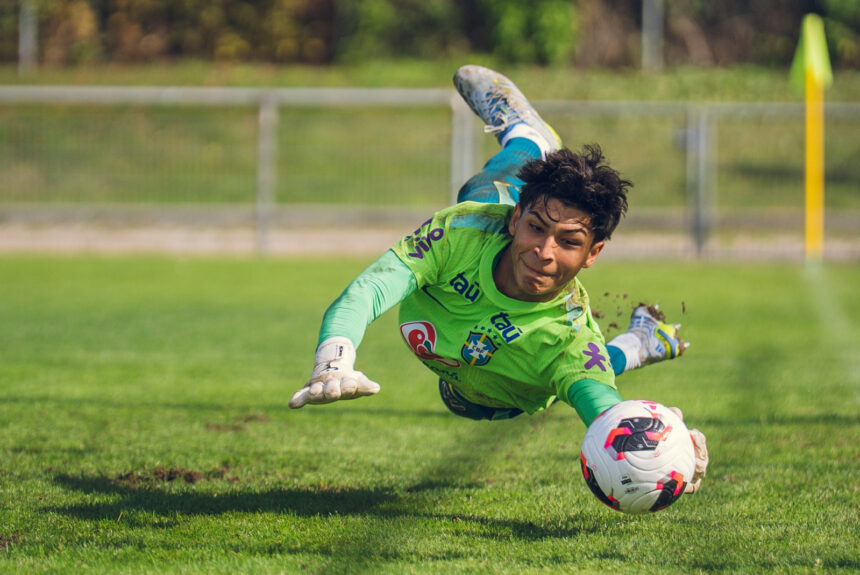 Goleiro Arthur do Vale integra Seleção Sub-17 e vai à Copa do Mundo no Catar
