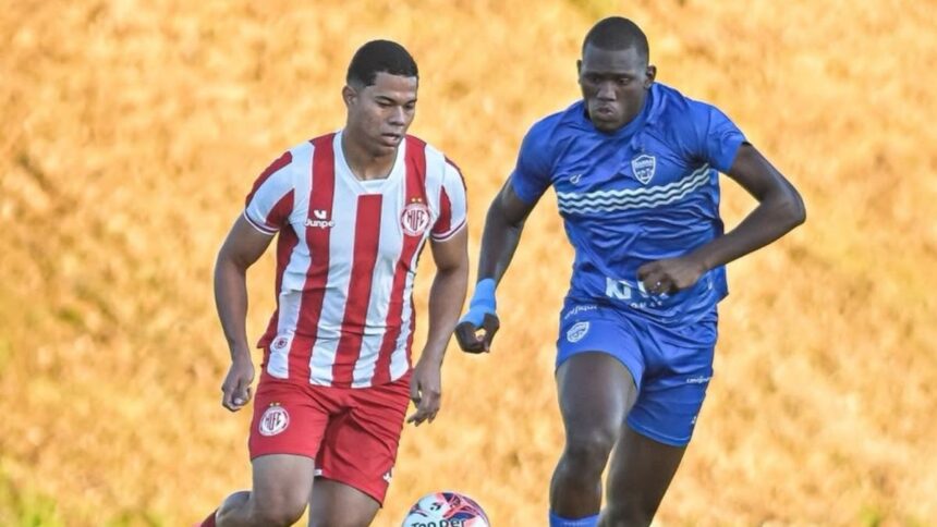Hercílio Luz vence Barra por 2 a 0 e sobe ao 3º lugar da Copa SC