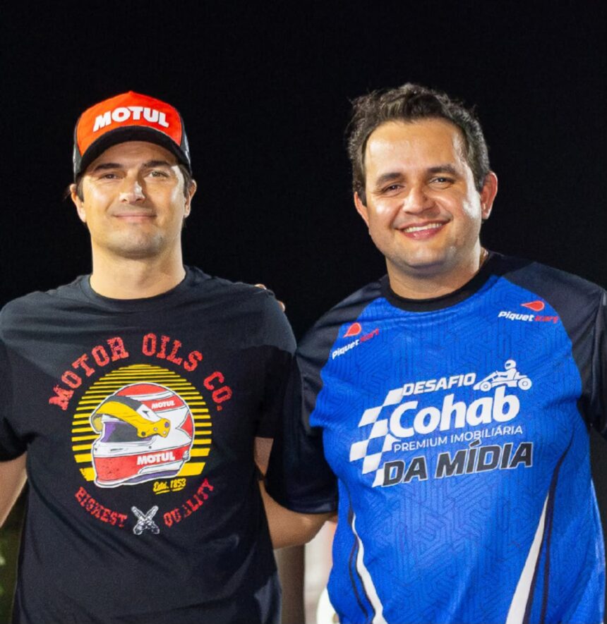 O piloto Nelsinho Piquet e o empresário Renan Tavares, sócio do Piquet Kart, durante o Desafio Cohab Premium da Mídia