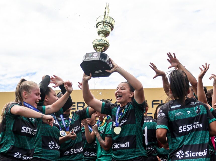 Pantanal goleia Taveirópolis por 7 a 0 e fatura bicampeonato