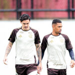Pedro e Samuel Lino retornam ao Flamengo e se preparam para o Santos