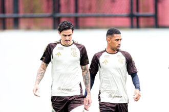 Pedro e Samuel Lino retornam ao Flamengo e se preparam para o Santos