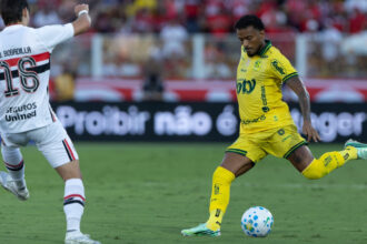 Reinaldo chega a 100 participações no Brasileirão com passe para gol