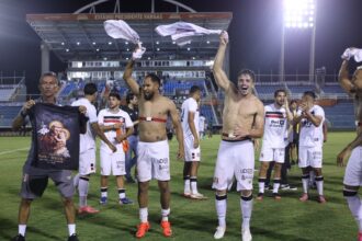 Santa Cruz encara Maringá podendo confirmar acesso, liderança e vaga na Copa