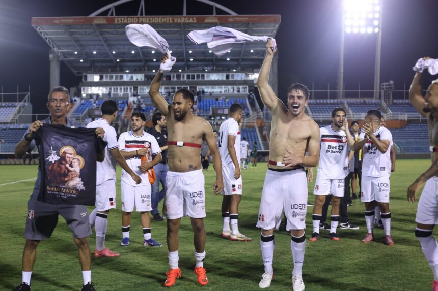 Santa Cruz encara Maringá podendo confirmar acesso, liderança e vaga na Copa