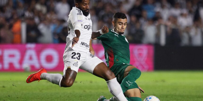 Santos e Palmeiras empatam na Vila; Flamengo pode ampliar vantagem
