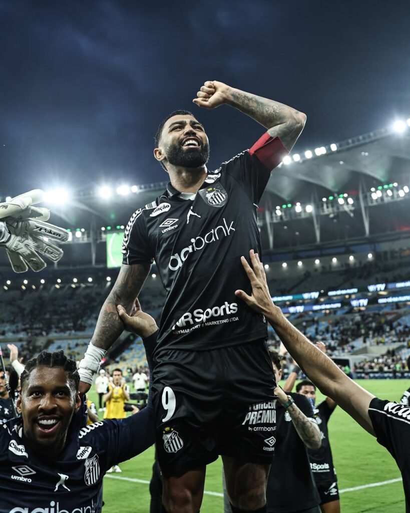 Santos vence o Fluminense no Maracanã