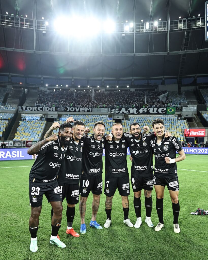 Santos vence o Fluminense no Maracanã