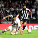 Santos vira no Morumbi e afunda São Paulo no Brasileirão
