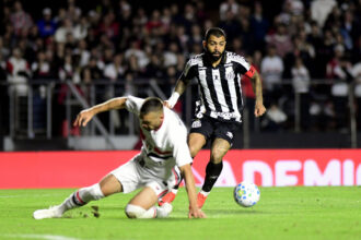 Santos vira no Morumbi e afunda São Paulo no Brasileirão